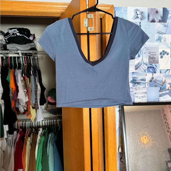 Blue crop top - Picture 3 of 3